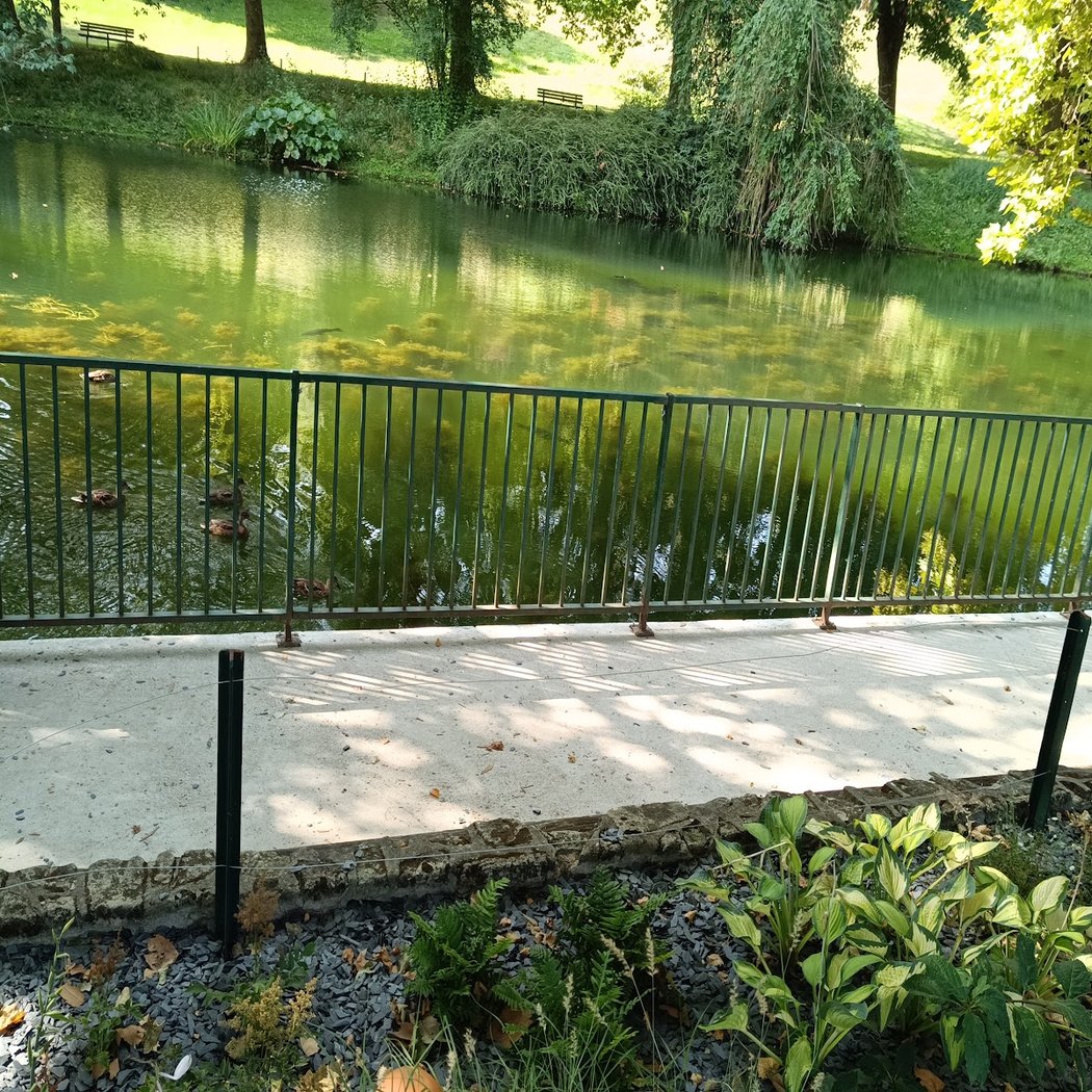 Aire de jeux pour enfants 1
